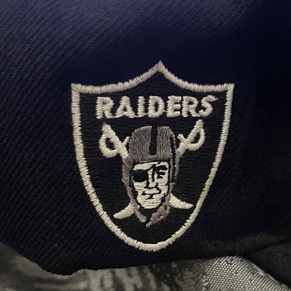 Pearson Black Sports Cap - Picture 4 of 4